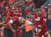 关于利物浦主场大胜热刺，英超冠军悬念重燃的信息